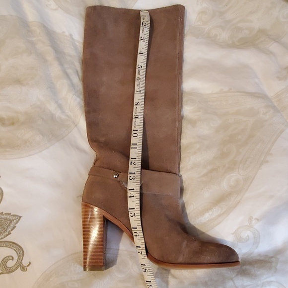 Donald Pliner Boots - Picture 5 of 6